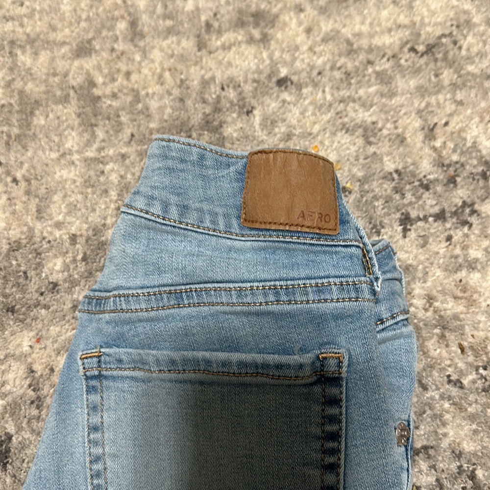 Jeans - Picture 3 of 3
